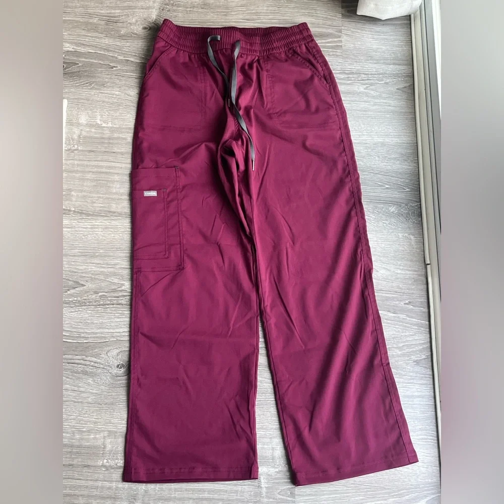 NWT Women’s Cargo Scrub Pants - Picture 1 of 3
